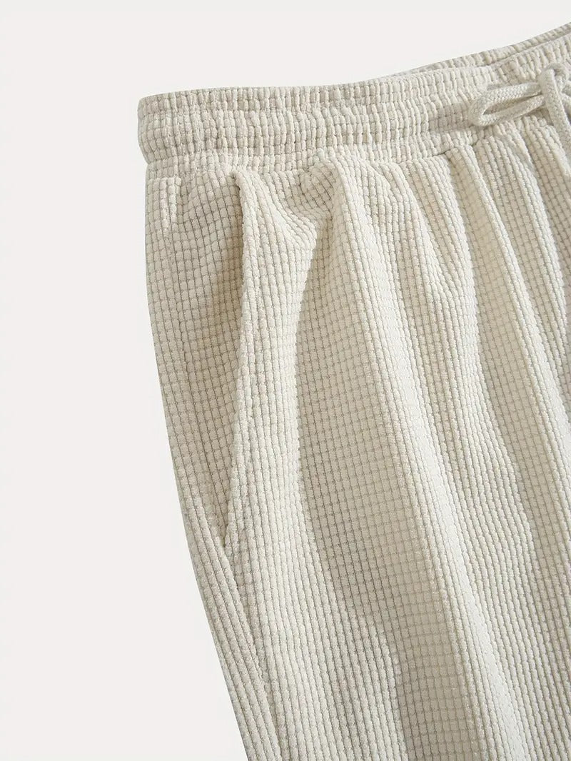 TEXTURED DRAWSTRING CASUAL SHORTS